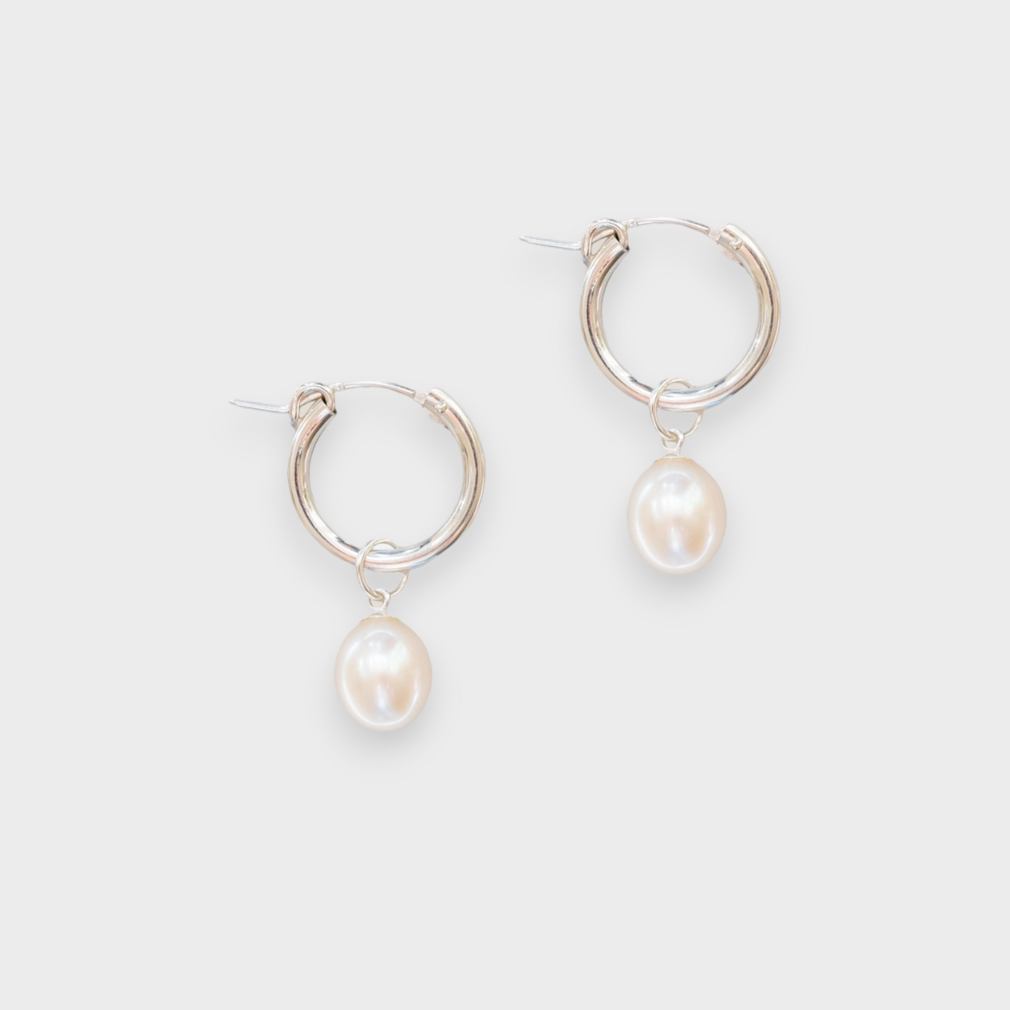 LISSA Silver Hoop Pearl Earrings