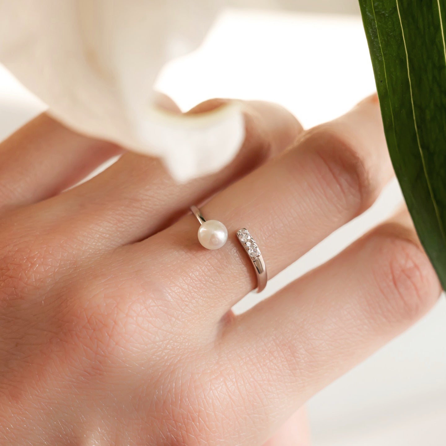 Solitaire Pearl Adjustable Ring