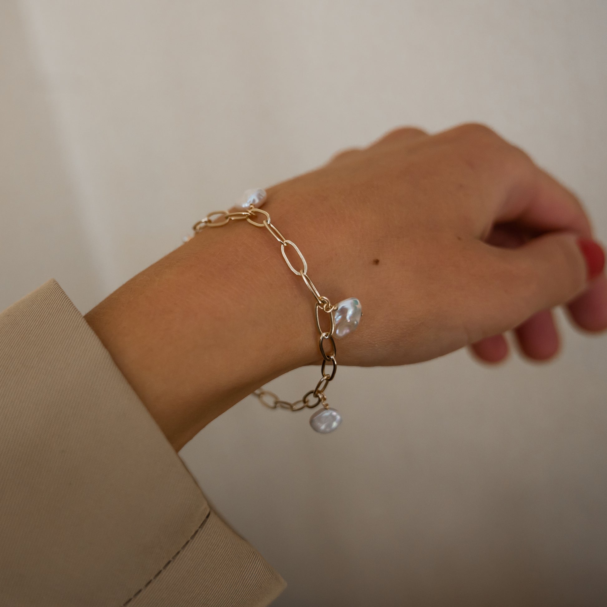 gold keshi pearl bracelet